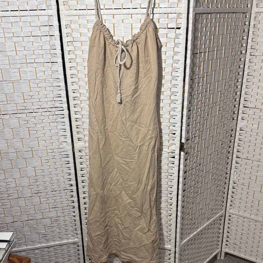 Hot & Delicious Beige Sleeveless Dress